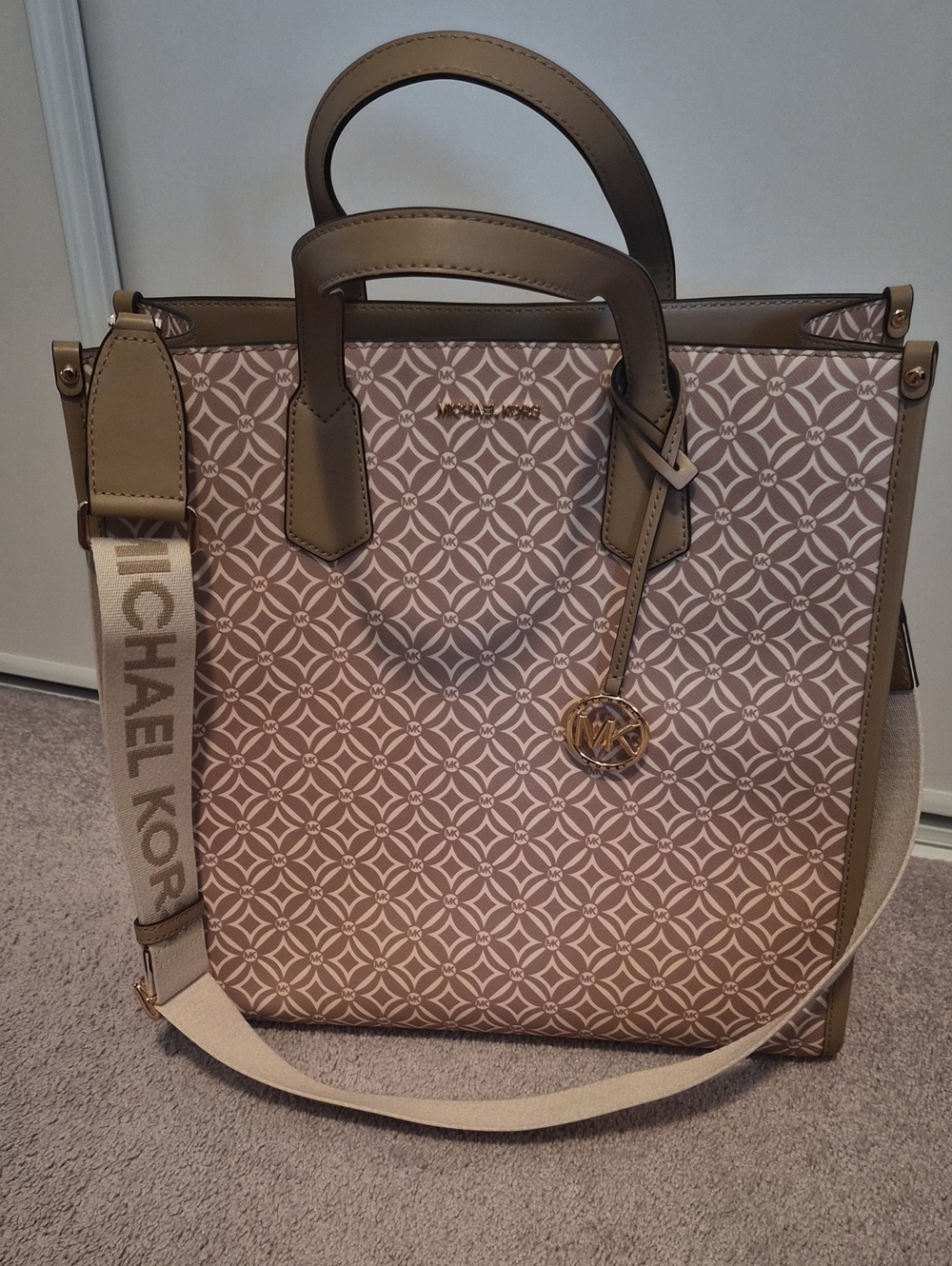 Michael Kors Large maple tote